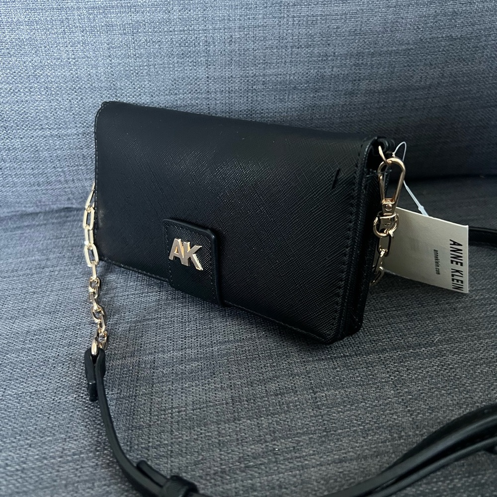 NWT ANNE KLEIN CROSSBODY MINI BAG WALLET ON A CHAIN WITH IPHONE COMPARTMENT - Picture 10 of 13